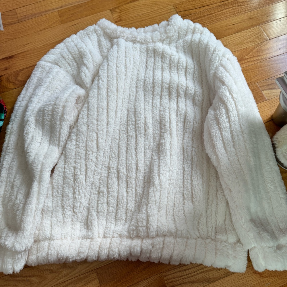 white fluffy sweater size s